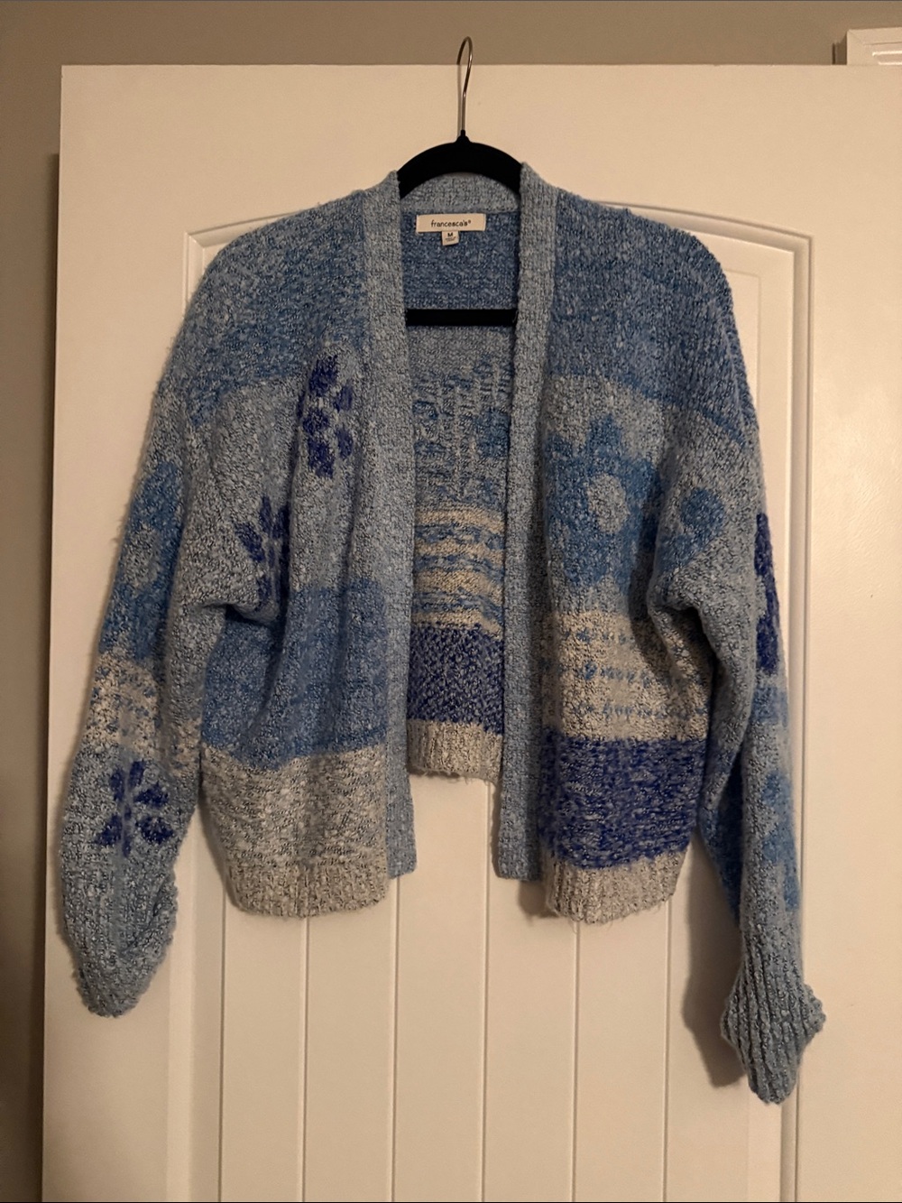 Francesca's Collections Blue Patterned Open-Front Cardigan